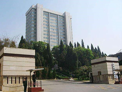 1、云南省人民政府办公园区监控报警系统升级改造项目500px.jpg